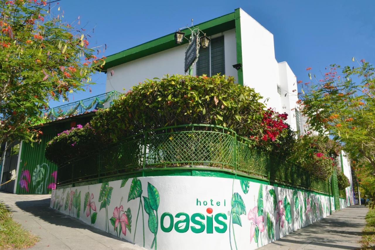 Hotel Oasis Сан Салвадор Екстериор снимка