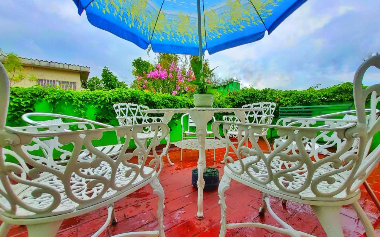 Hotel Oasis Сан Салвадор Екстериор снимка