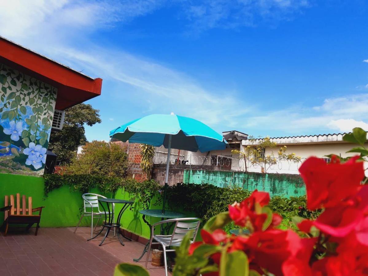 Hotel Oasis Сан Салвадор Екстериор снимка