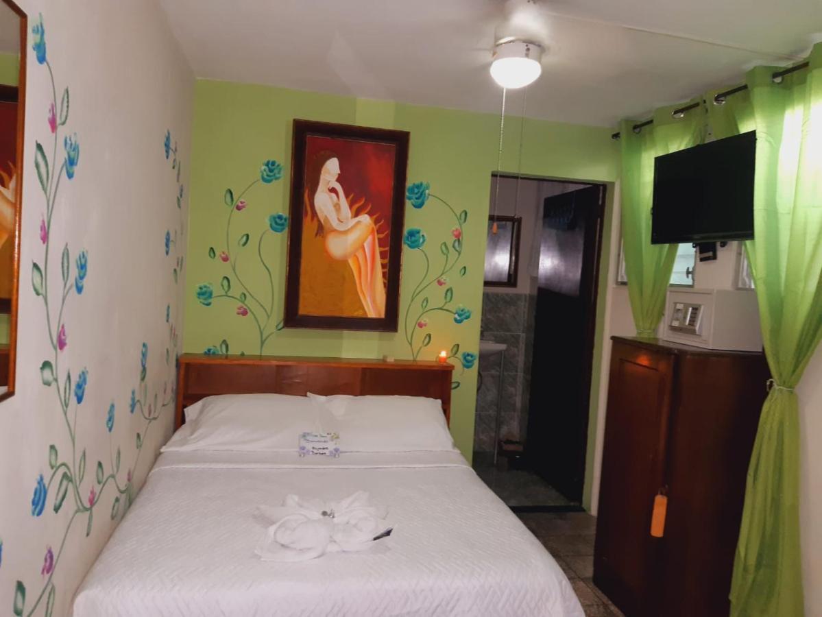 Hotel Oasis Сан Салвадор Екстериор снимка
