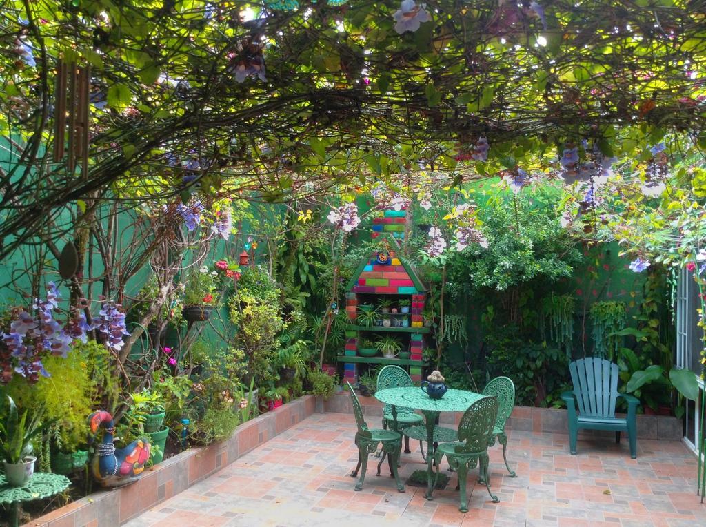 Hotel Oasis Сан Салвадор Екстериор снимка