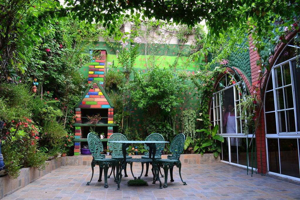 Hotel Oasis Сан Салвадор Екстериор снимка